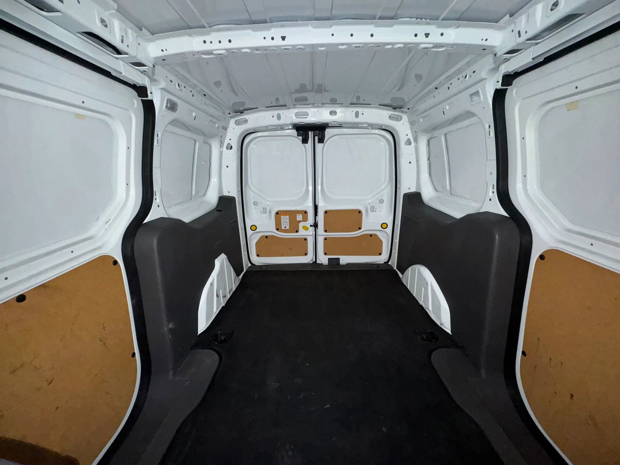 Used 2019 Ford Transit Connect XLT image 28