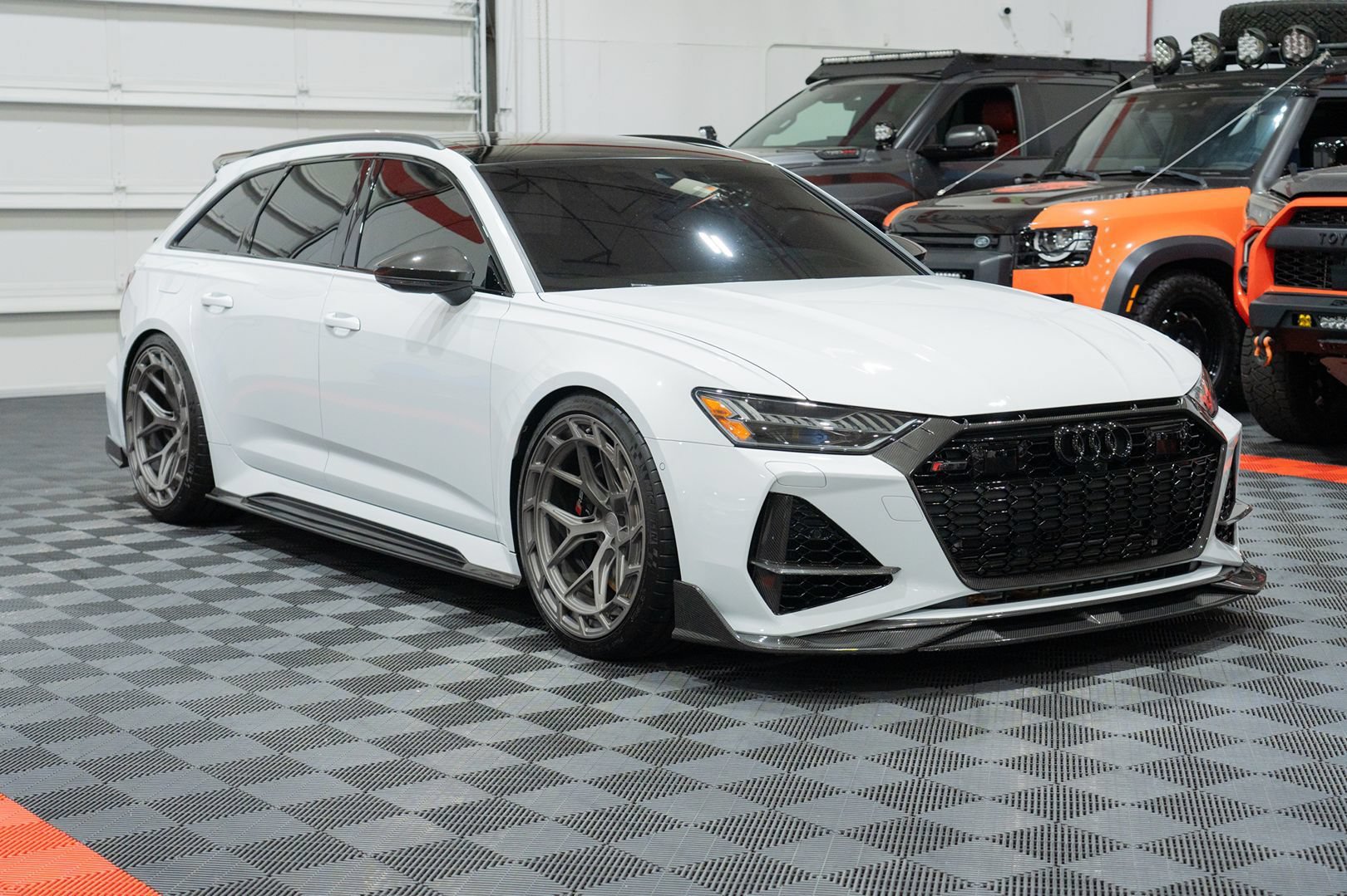 Used 2023 Audi RS 6 AWD/4WD image 14