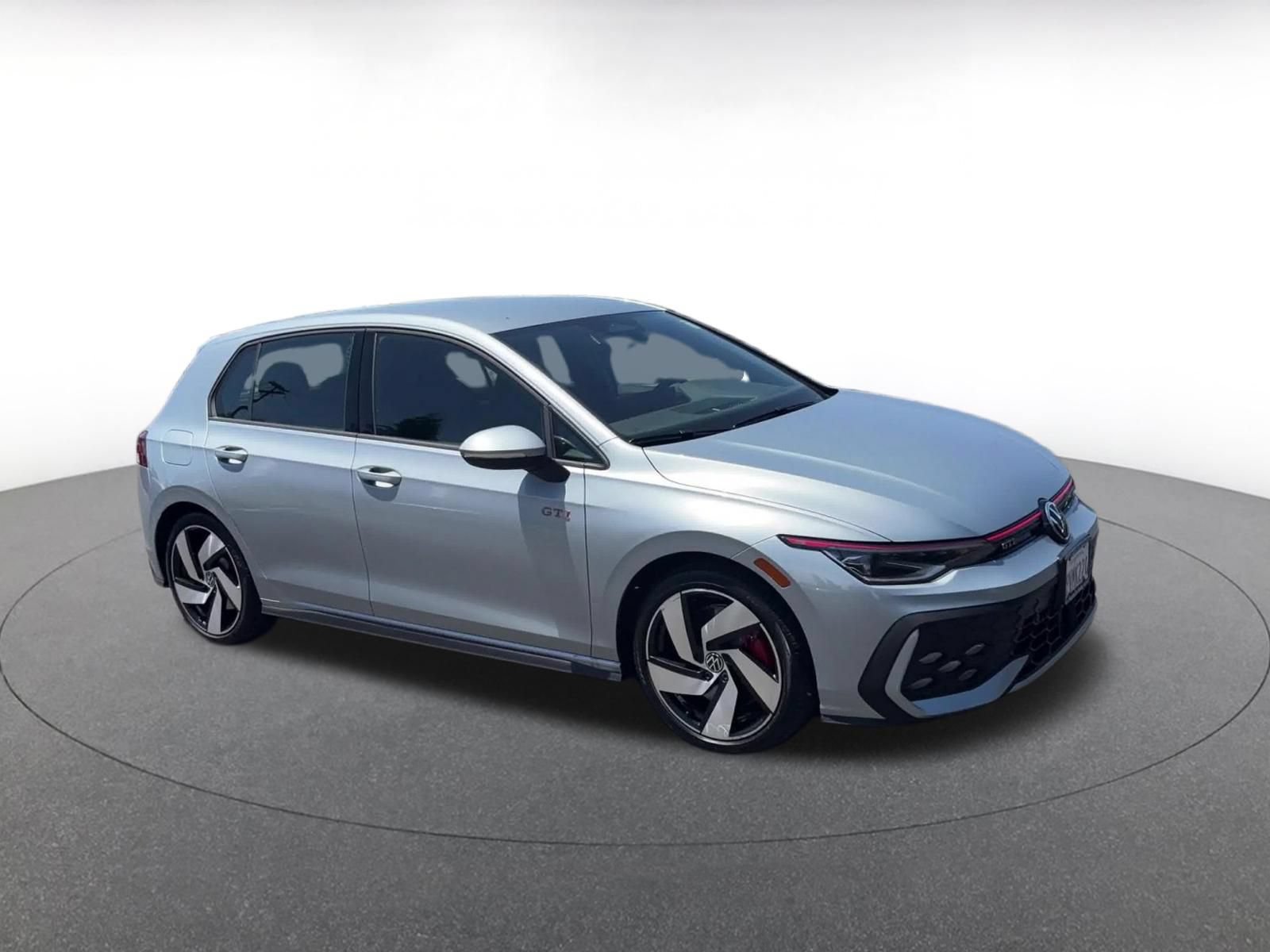 Used 2026 Volkswagen Golf S FWD video 2