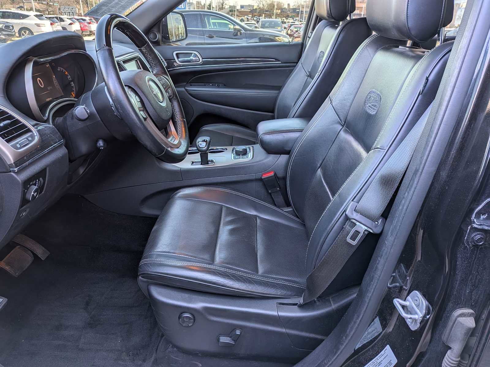 Used 2014 Jeep Grand Cherokee Overland w/ Advanced Technology Group image 15