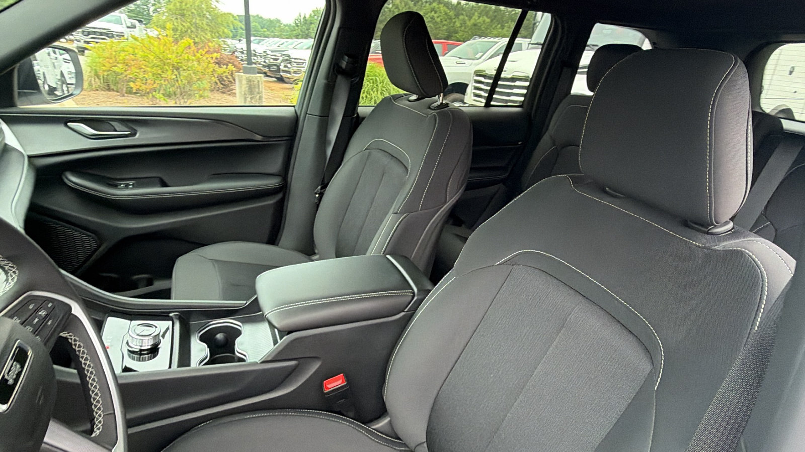 New 2026 Jeep Grand Cherokee Laredo RWD image 17