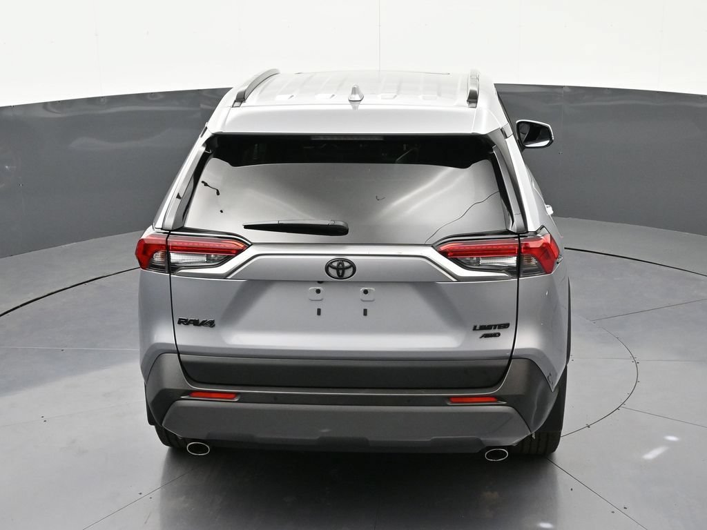 Used 2019 Toyota RAV4 Limited AWD/4WD image 19