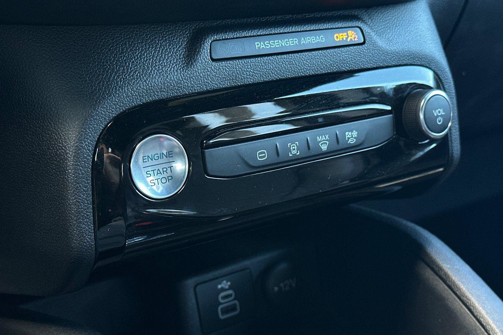 New 2024 Ford Escape ST-Line w/ Equipment Group 301A image 18