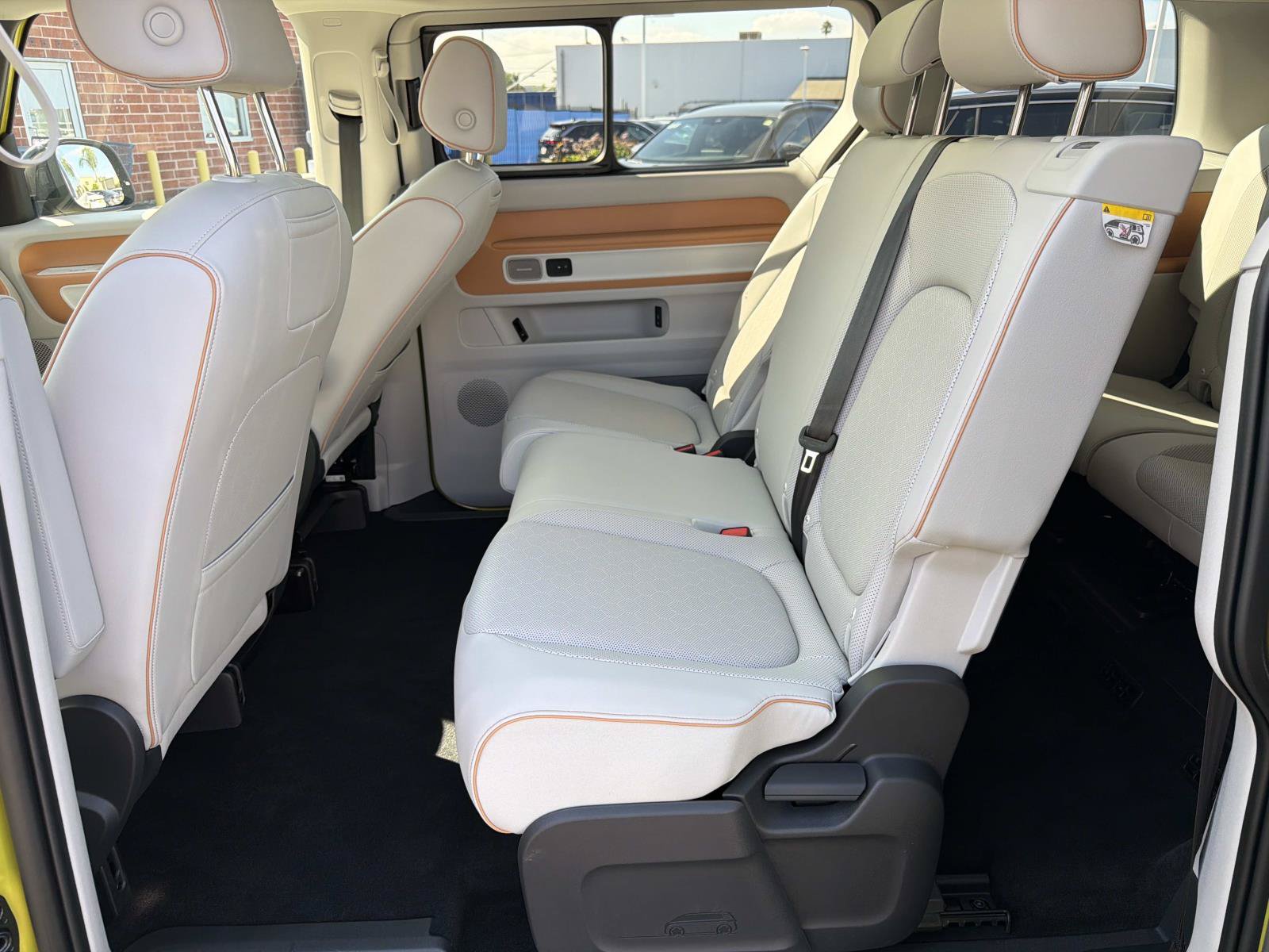 Certified 2025 Volkswagen ID. Buzz 1st Edition RWD image 9