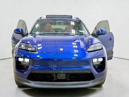 Used 2025 Porsche Macan 4S Electric w/ Premium Package AWD/4WD image 11