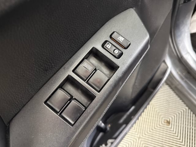 Used 2018 Toyota RAV4 XLE AWD/4WD image 23