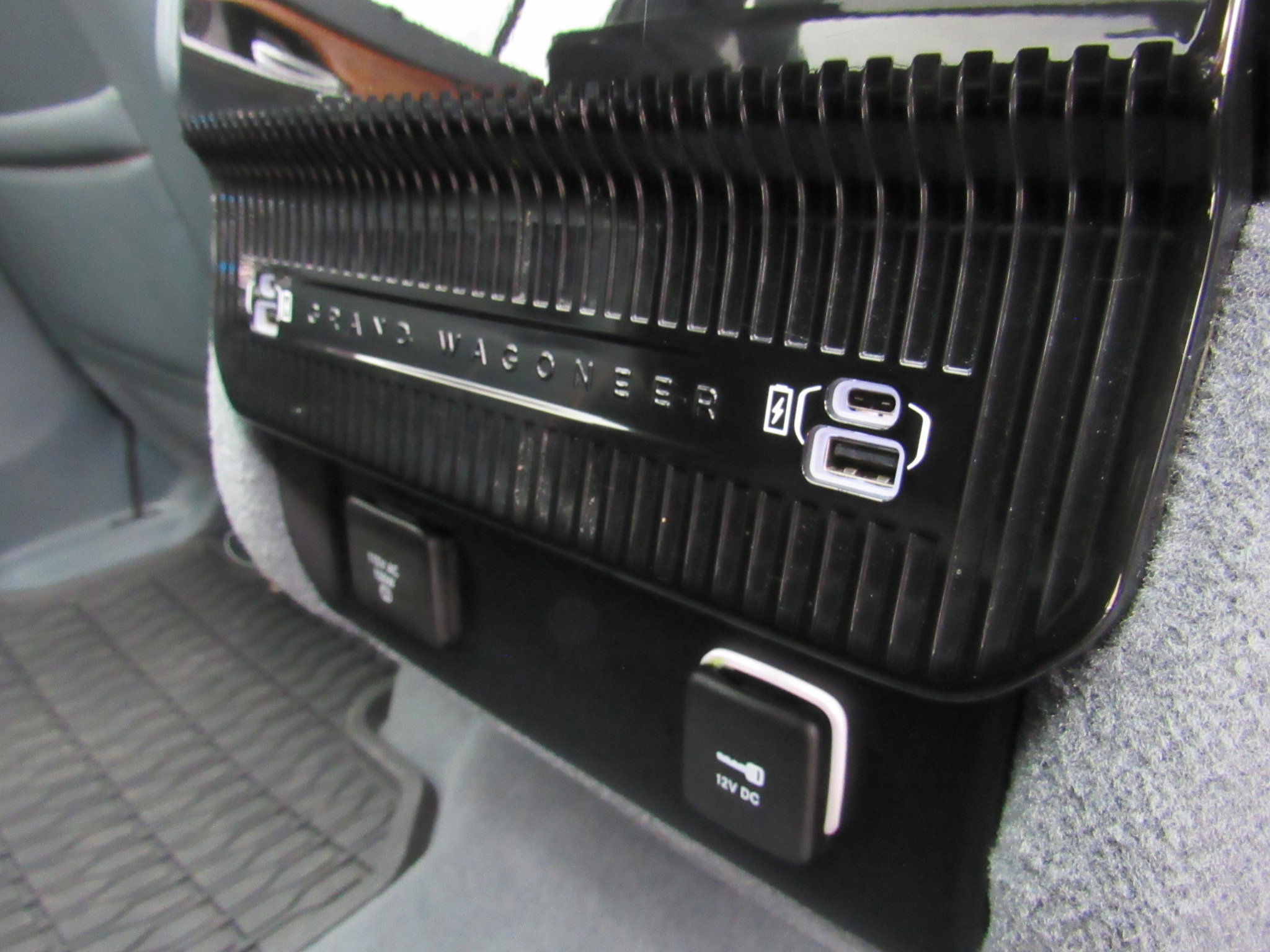 Used 2022 Jeep Grand Wagoneer Series II image 44