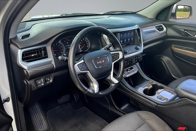 Used 2020 GMC Acadia SLE w/ Driver Convenience Package FWD image 18