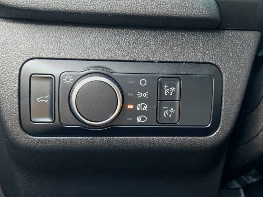 Used 2024 Ford Escape Active w/ Tech Pack #1 AWD/4WD image 28