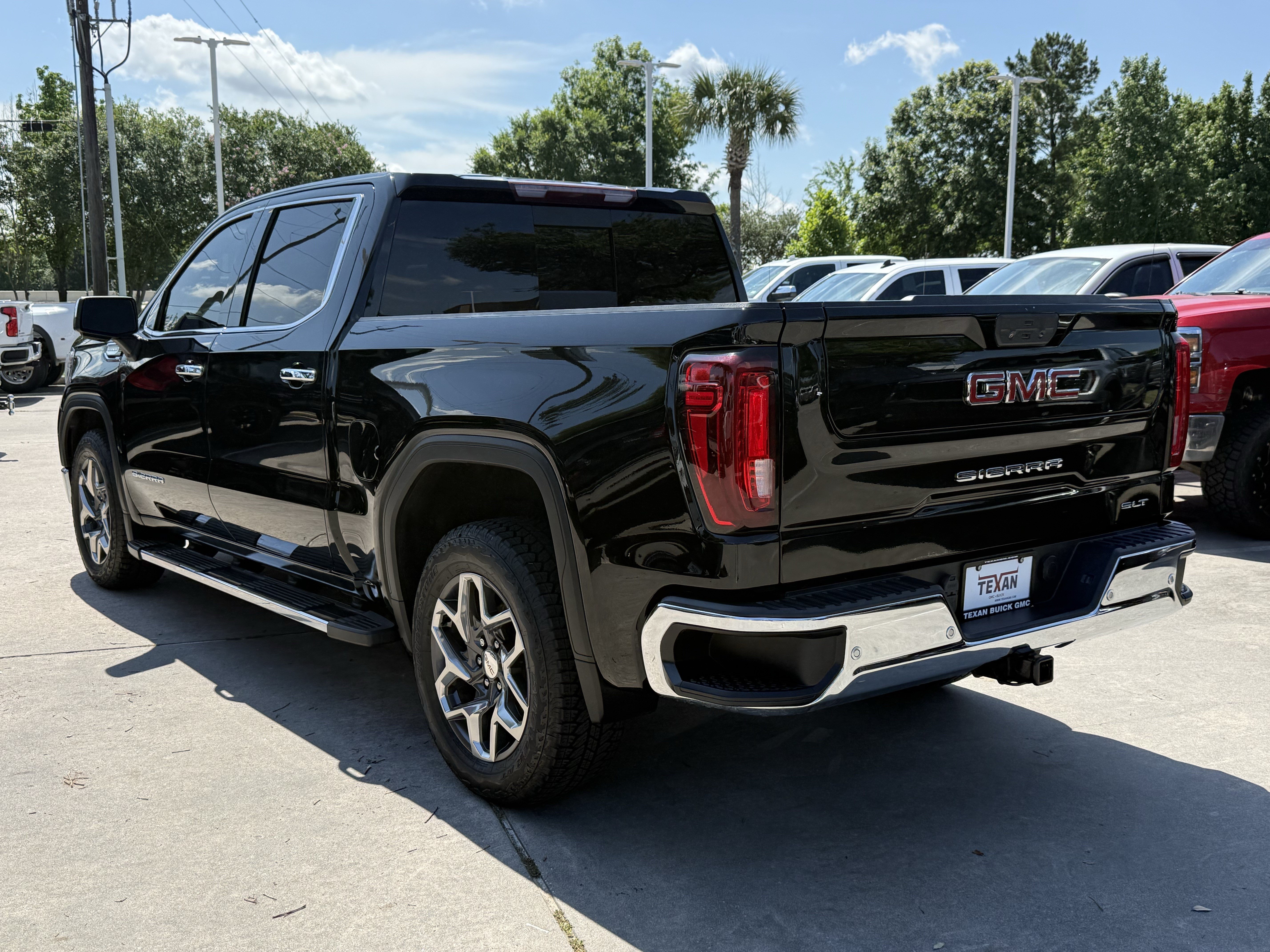 Used 2021 GMC Sierra 1500 SLT RWD image 6