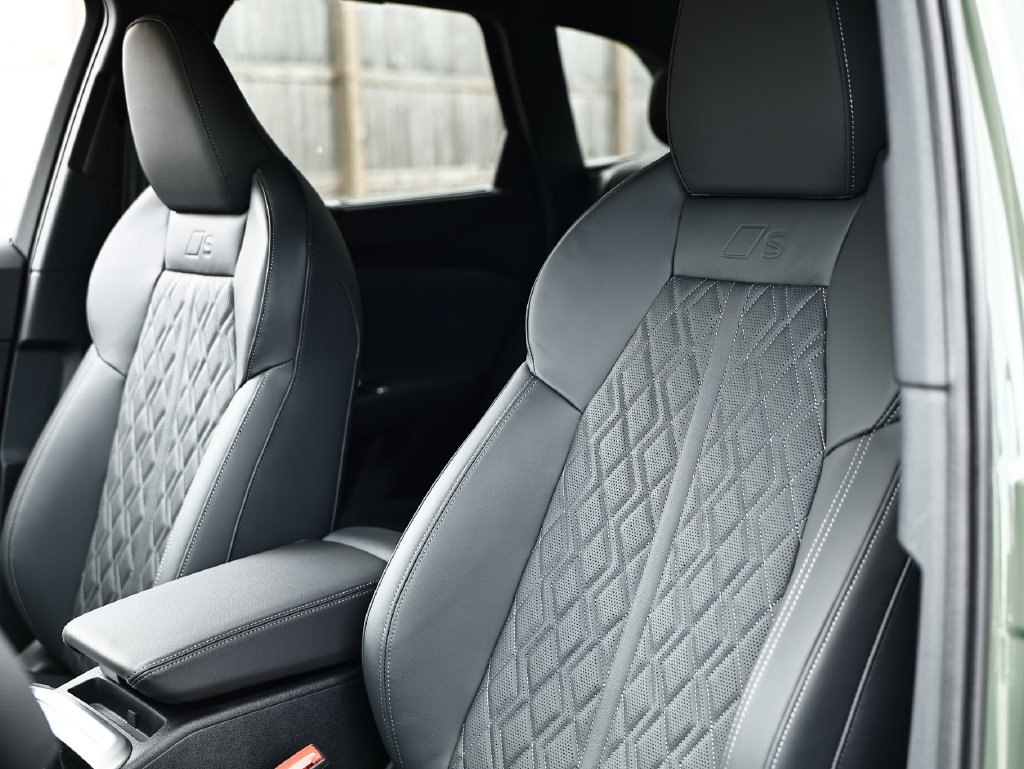 New 2026 Audi SQ5 Prestige AWD/4WD image 21