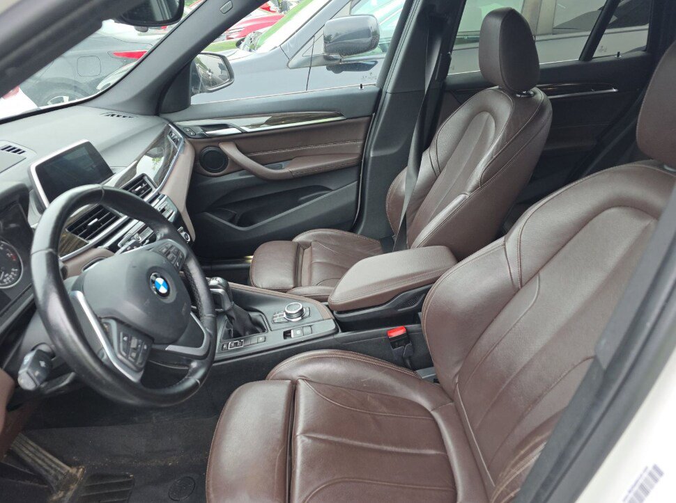 Used 2018 BMW X1 xDrive28i AWD/4WD image 7