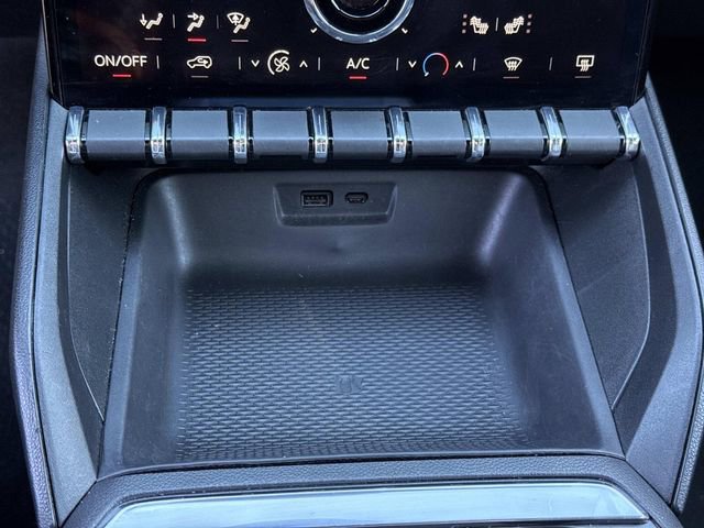 Used 2025 GMC Terrain Elevation image 21