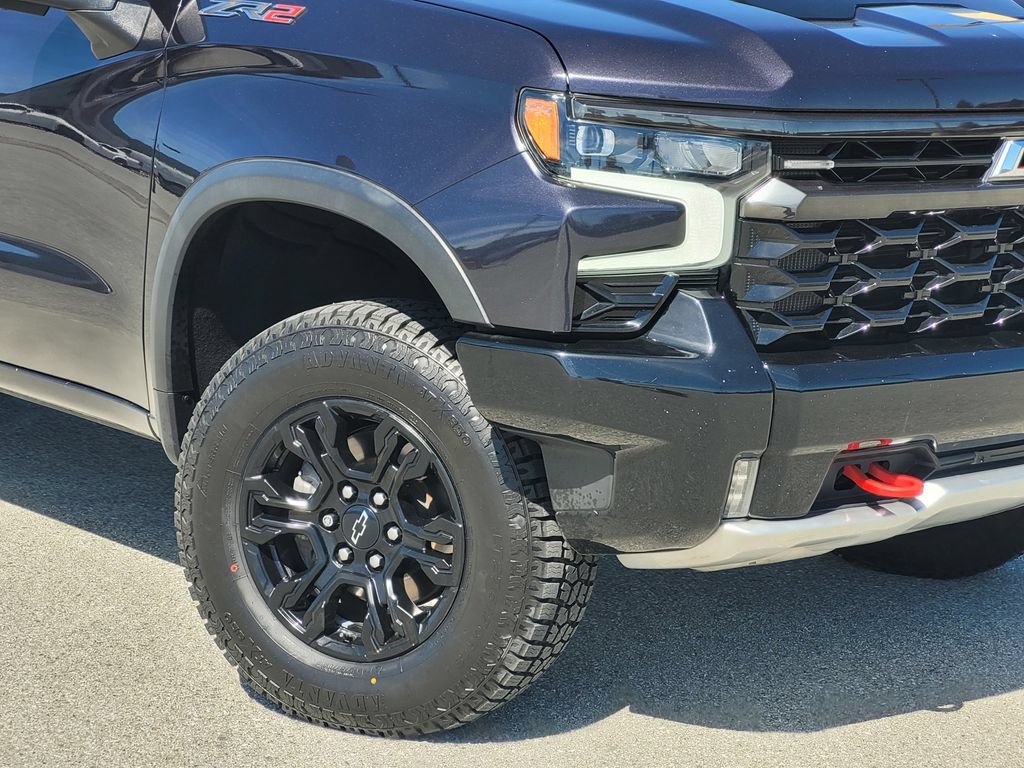Used 2022 Chevrolet Silverado 1500 ZR2 w/ Technology Package AWD/4WD image 9