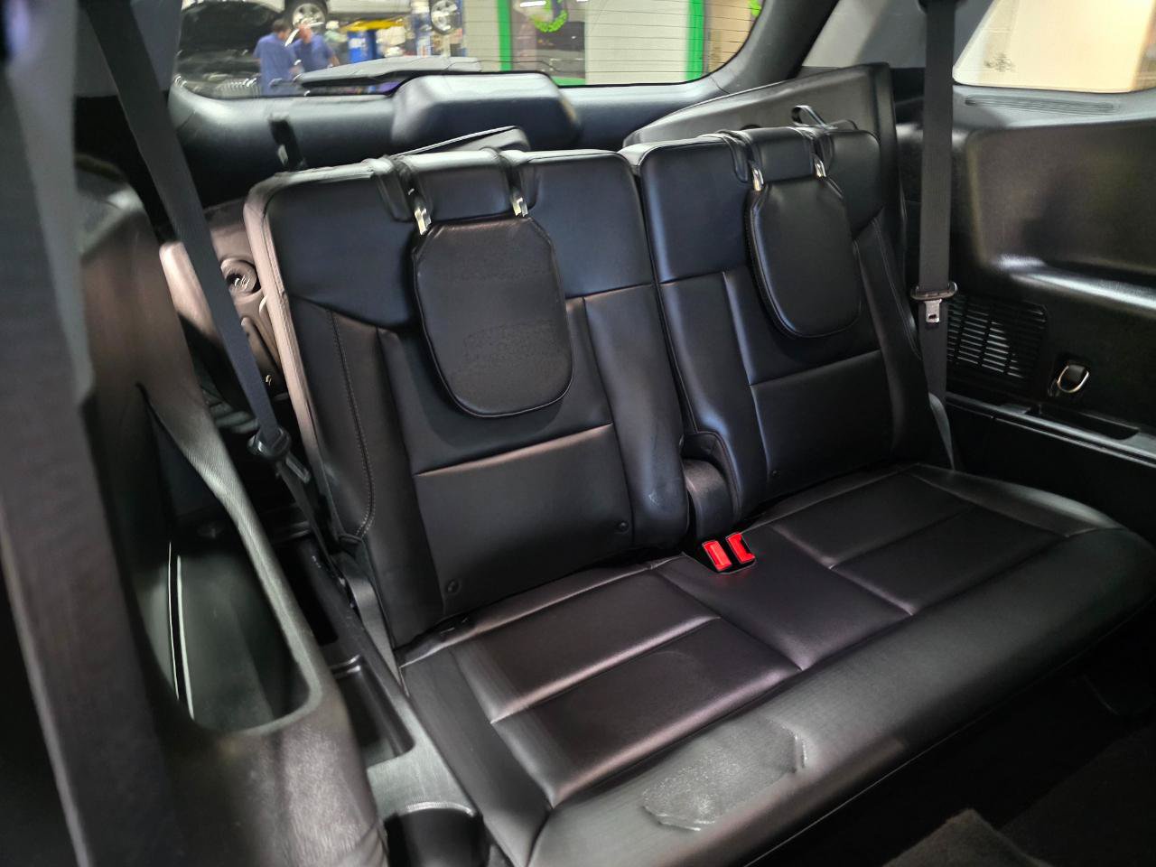 Used 2021 Ford Explorer XLT w/ Equipment Group 202A AWD/4WD image 26