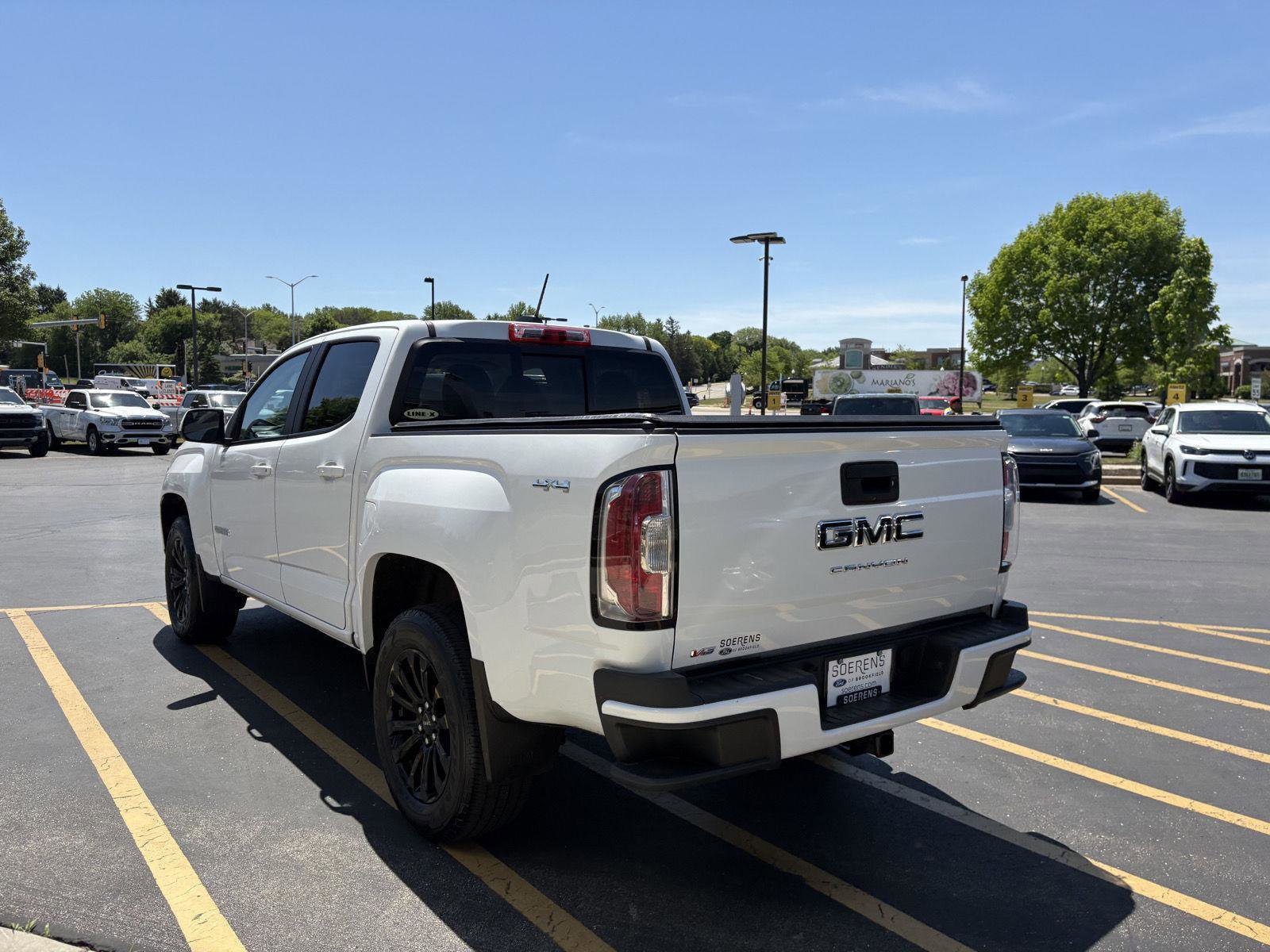 Used 2022 GMC Canyon Elevation w/ Elevation Premium Package AWD/4WD image 4