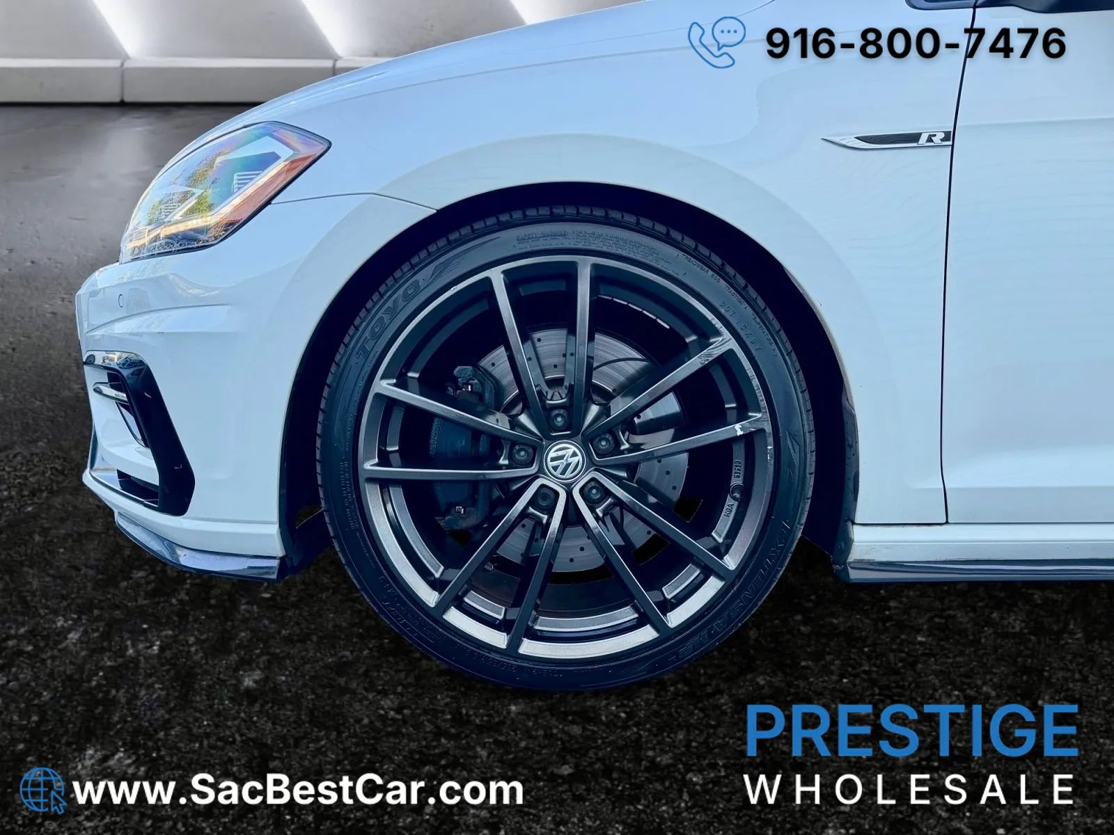 Used 2018 Volkswagen Golf R 4-Door AWD/4WD image 24