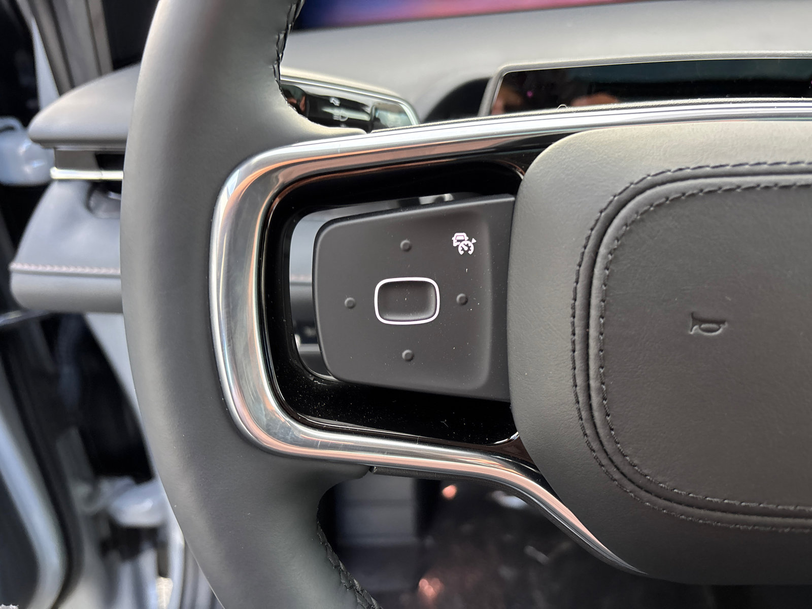 New 2026 Lincoln Nautilus Premier w/ Equipment Group 102A image 17