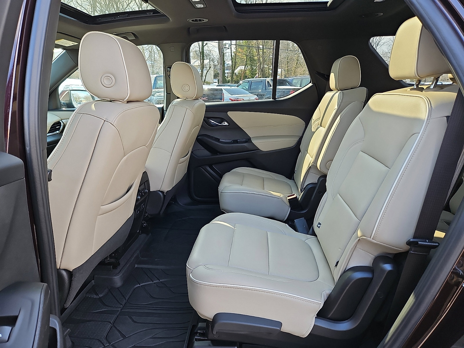 Used 2022 Chevrolet Traverse Premier image 10