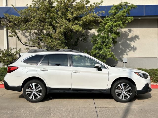 Used 2019 Subaru Outback 2.5i Limited image 3