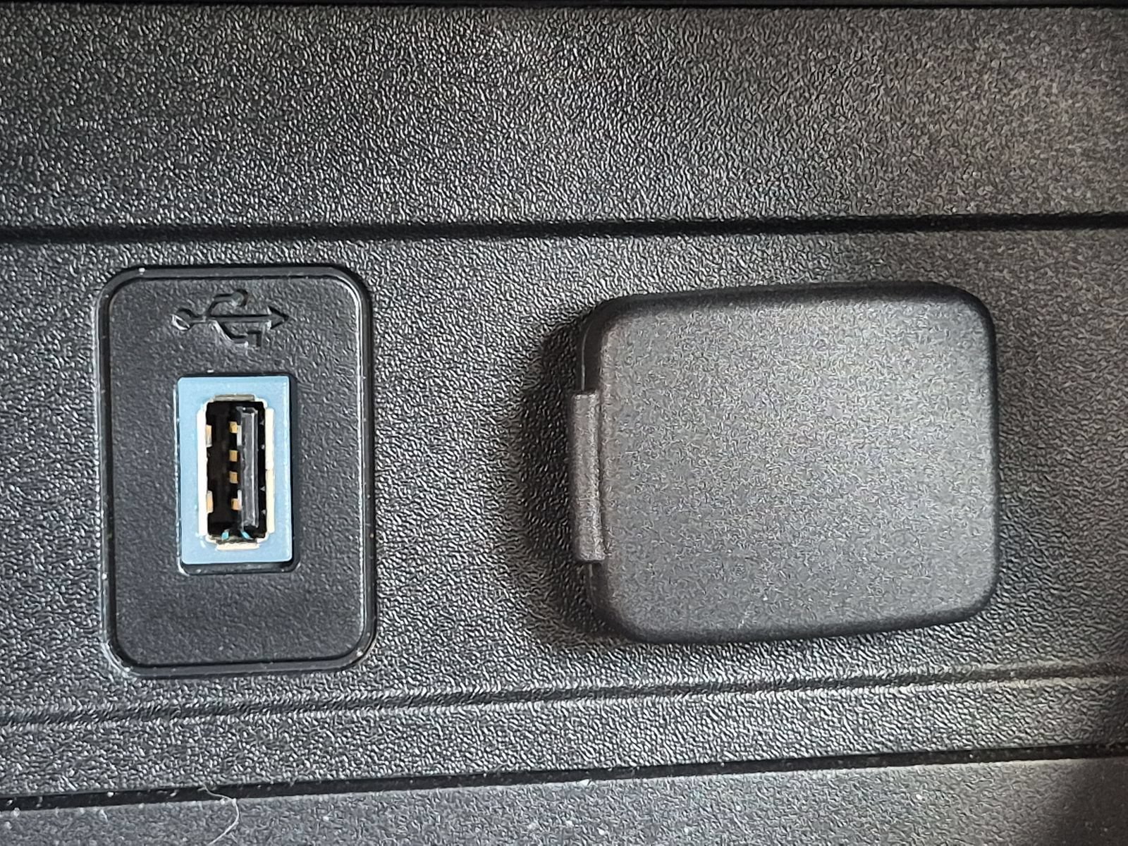 Used 2017 Ford Escape SE FWD image 30