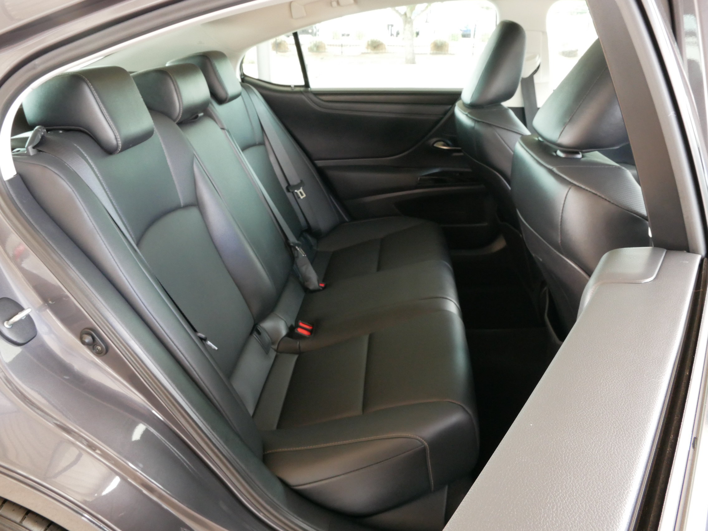 Used 2023 Lexus ES 350 w/ Premium Package FWD image 14