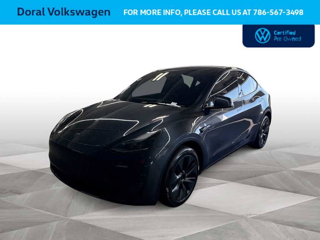 Used 2025 Tesla Model Y Long Range image 4