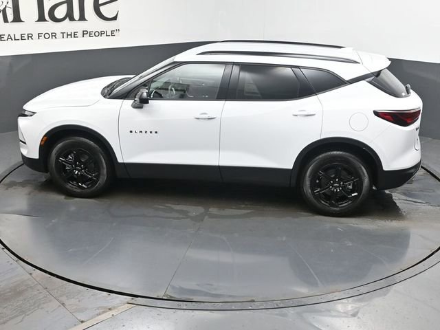 New 2025 Chevrolet Blazer LT w/ Midnight/Sport Edition image 21
