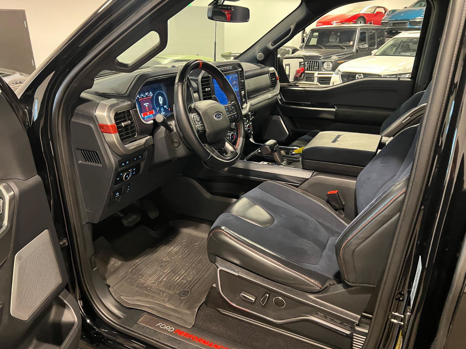 Used 2023 Ford F150 Raptor w/ Raptor 37 Performance Package AWD/4WD image 10