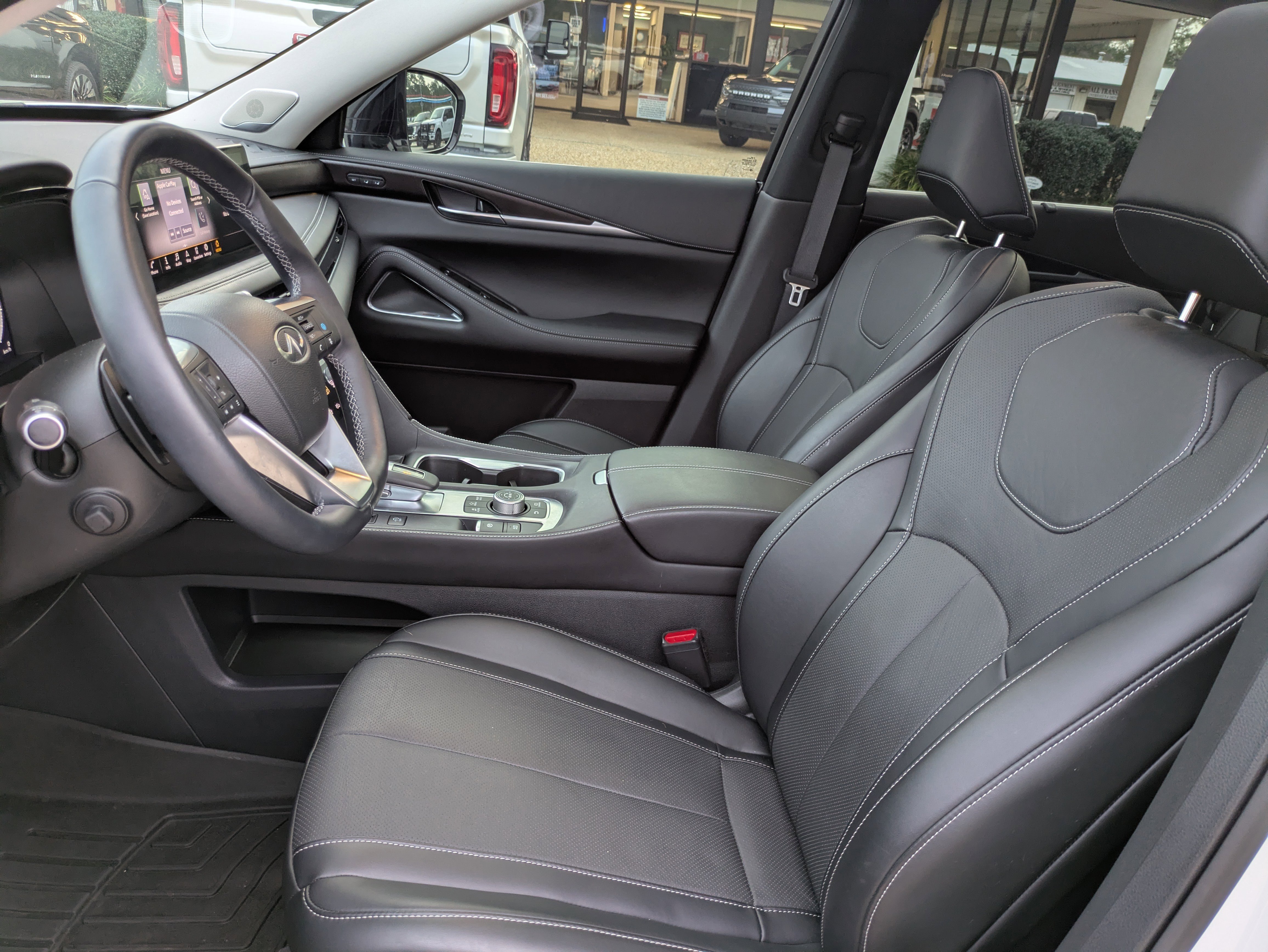 Used 2023 INFINITI QX60 Sensory w/ Vision Package image 19