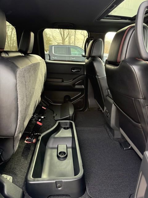 Used 2024 Nissan Frontier PRO-4X w/ Pro Premium Package image 23