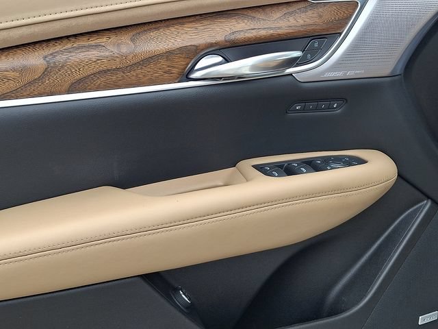 Used 2022 Cadillac XT5 Premium Luxury w/ Platinum Package AWD/4WD image 11