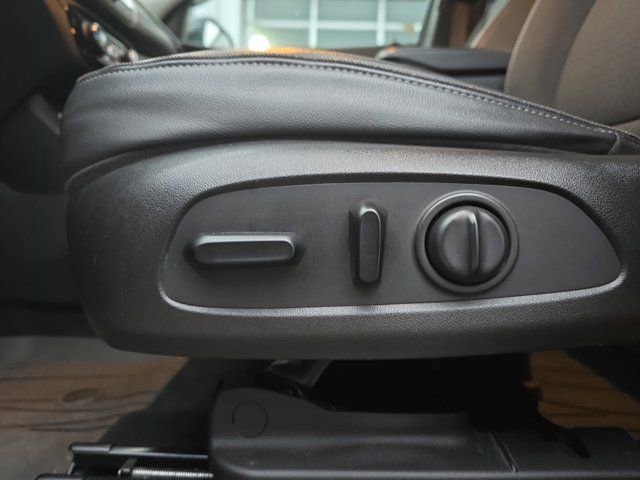 Used 2020 Buick Encore GX Select image 28