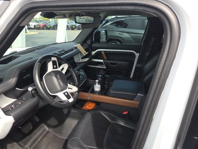 Used 2020 Land Rover Defender 110 HSE AWD/4WD image 8