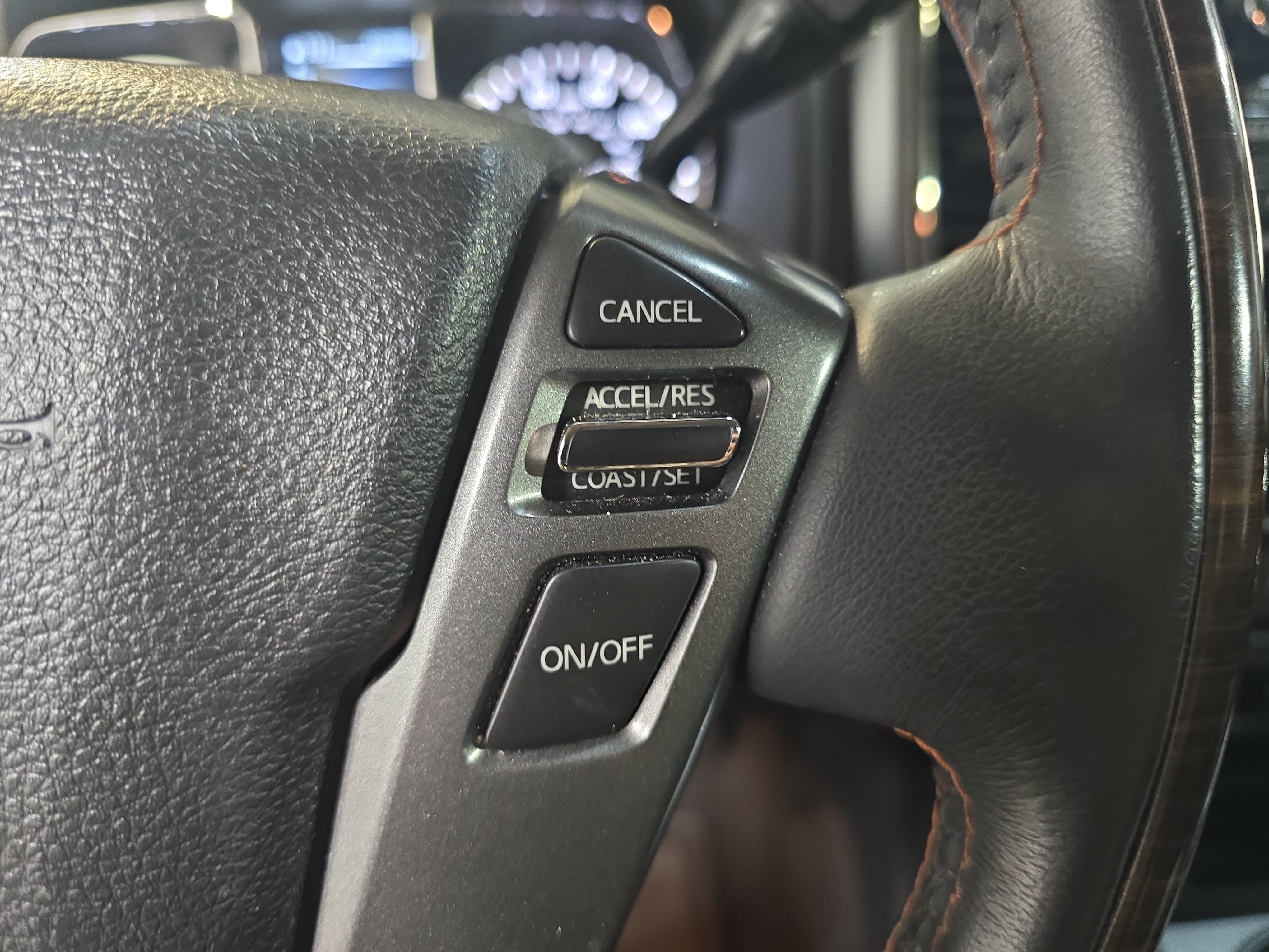 Used 2017 Nissan Titan Platinum Reserve AWD/4WD image 15