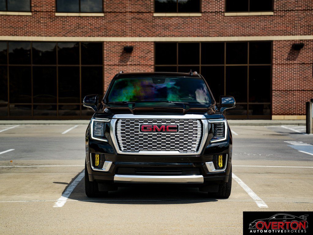 Used 2023 GMC Yukon Denali w/ Denali Reserve Package AWD/4WD image 12