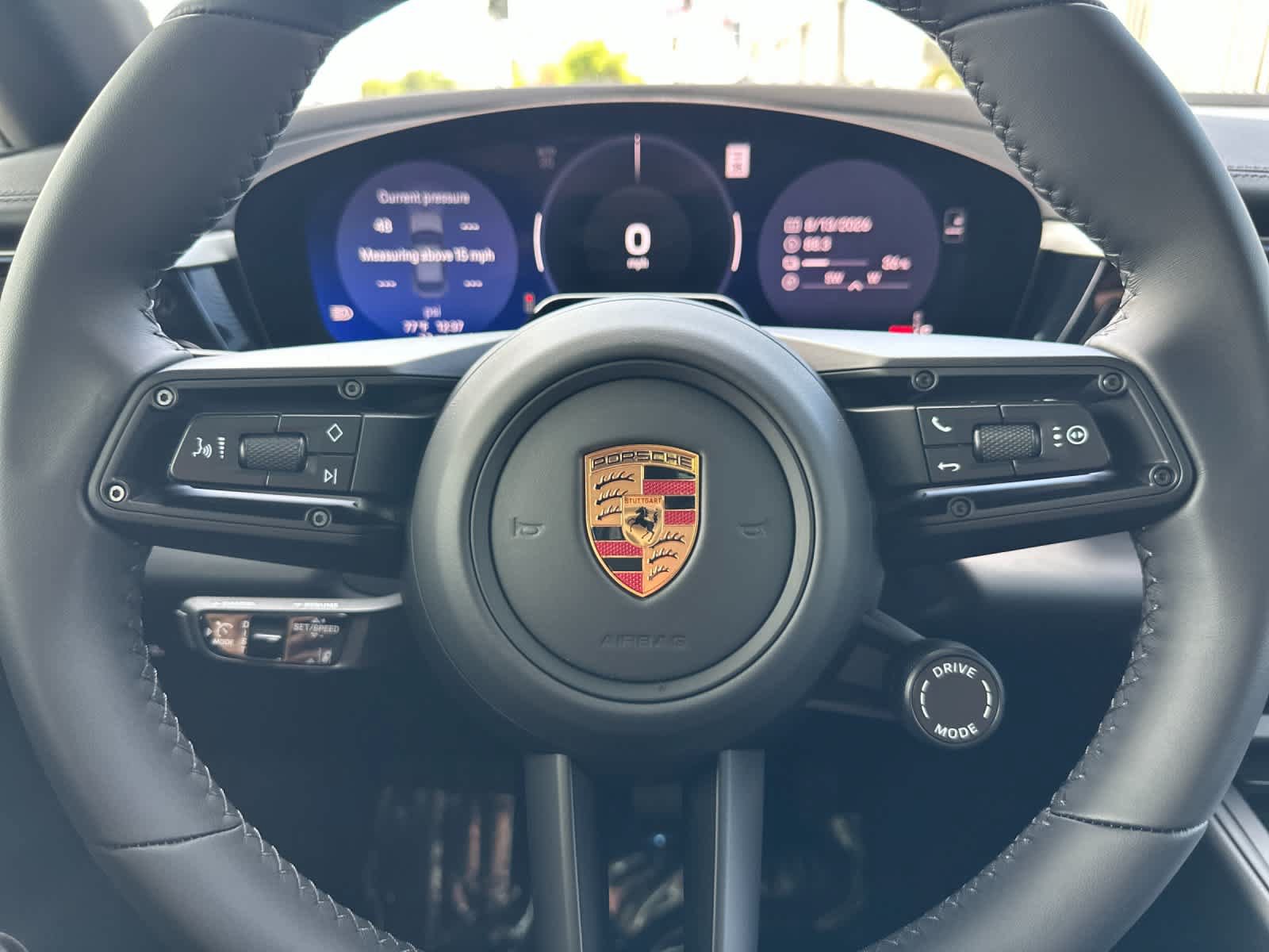 New 2026 Porsche Macan Electric RWD image 27