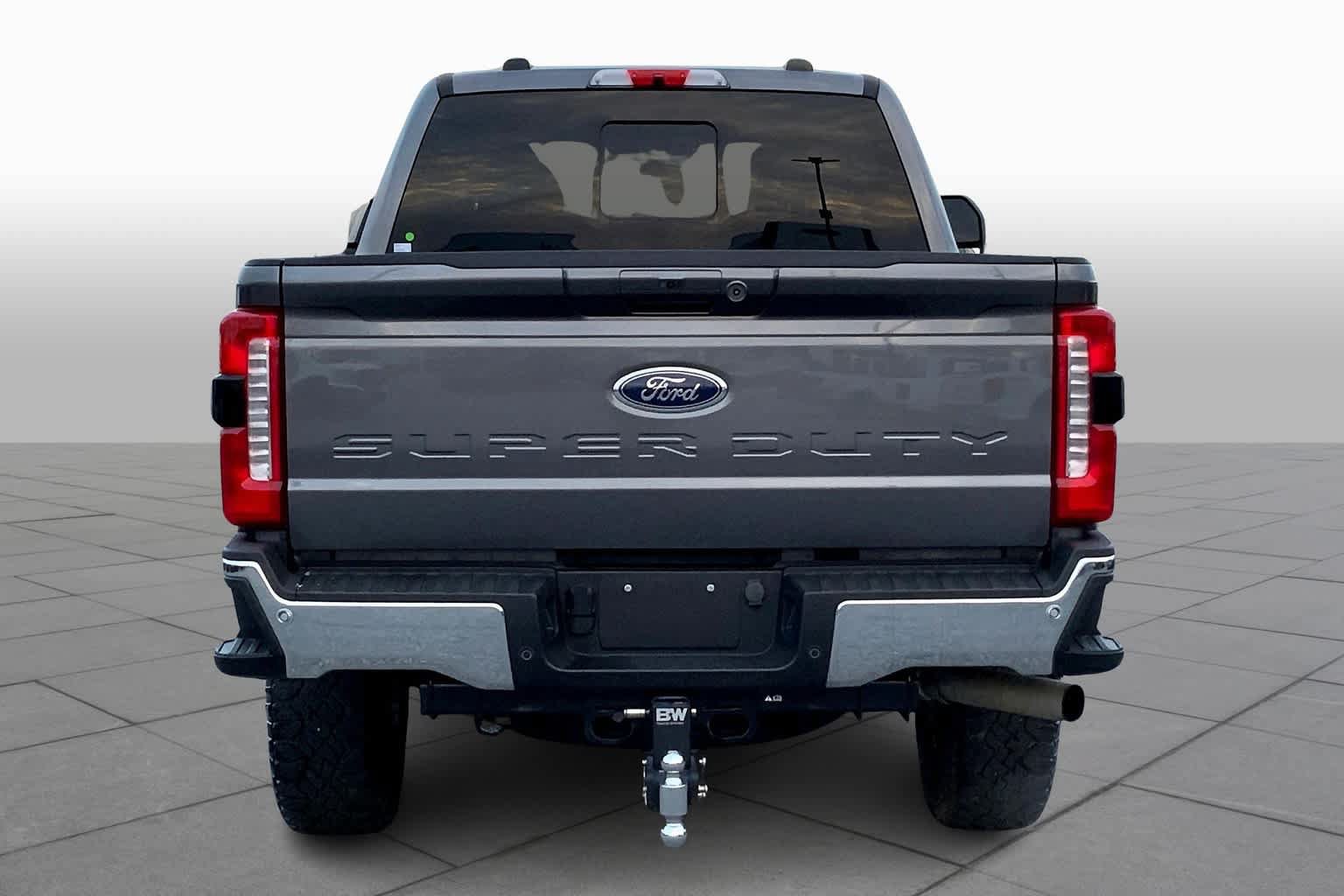 Used 2023 Ford F250 Lariat w/ Lariat Ultimate Package AWD/4WD image 5