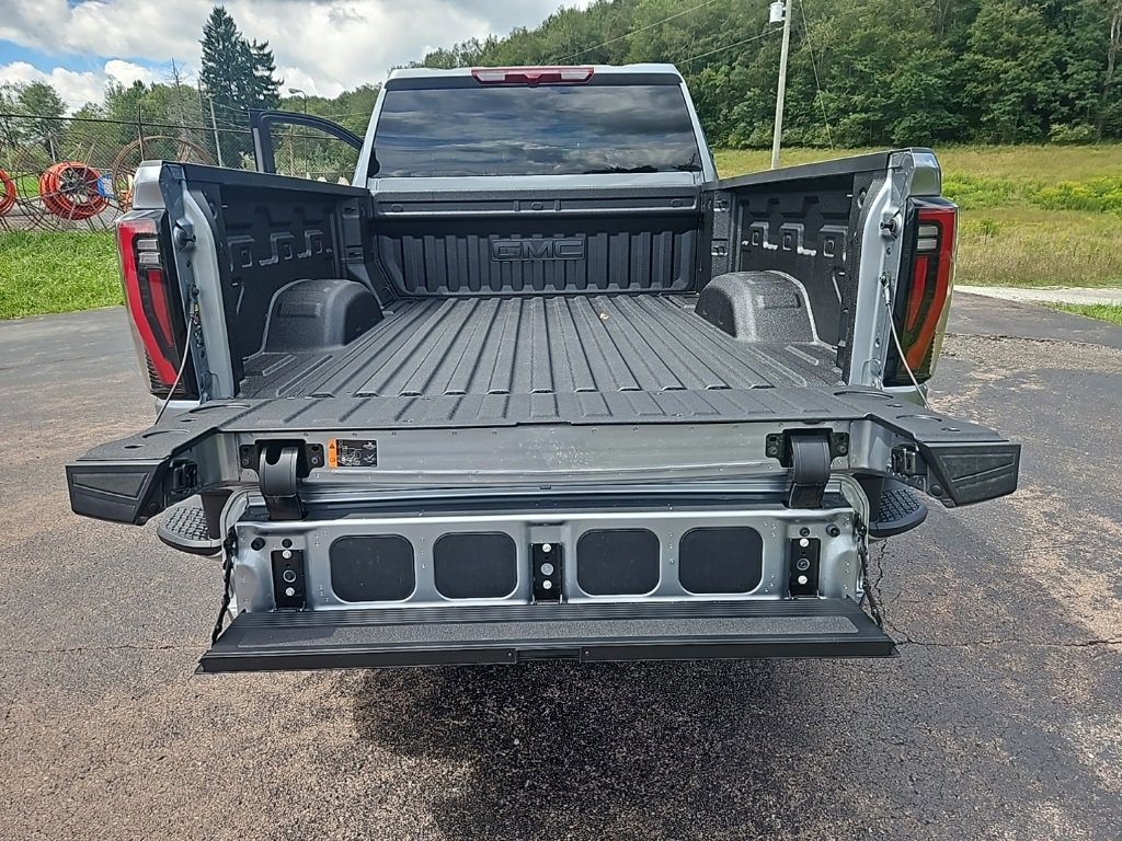 New 2026 GMC Sierra 3500 AT4 image 20