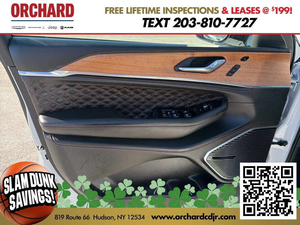 Used 2025 Jeep Grand Cherokee Summit image 25