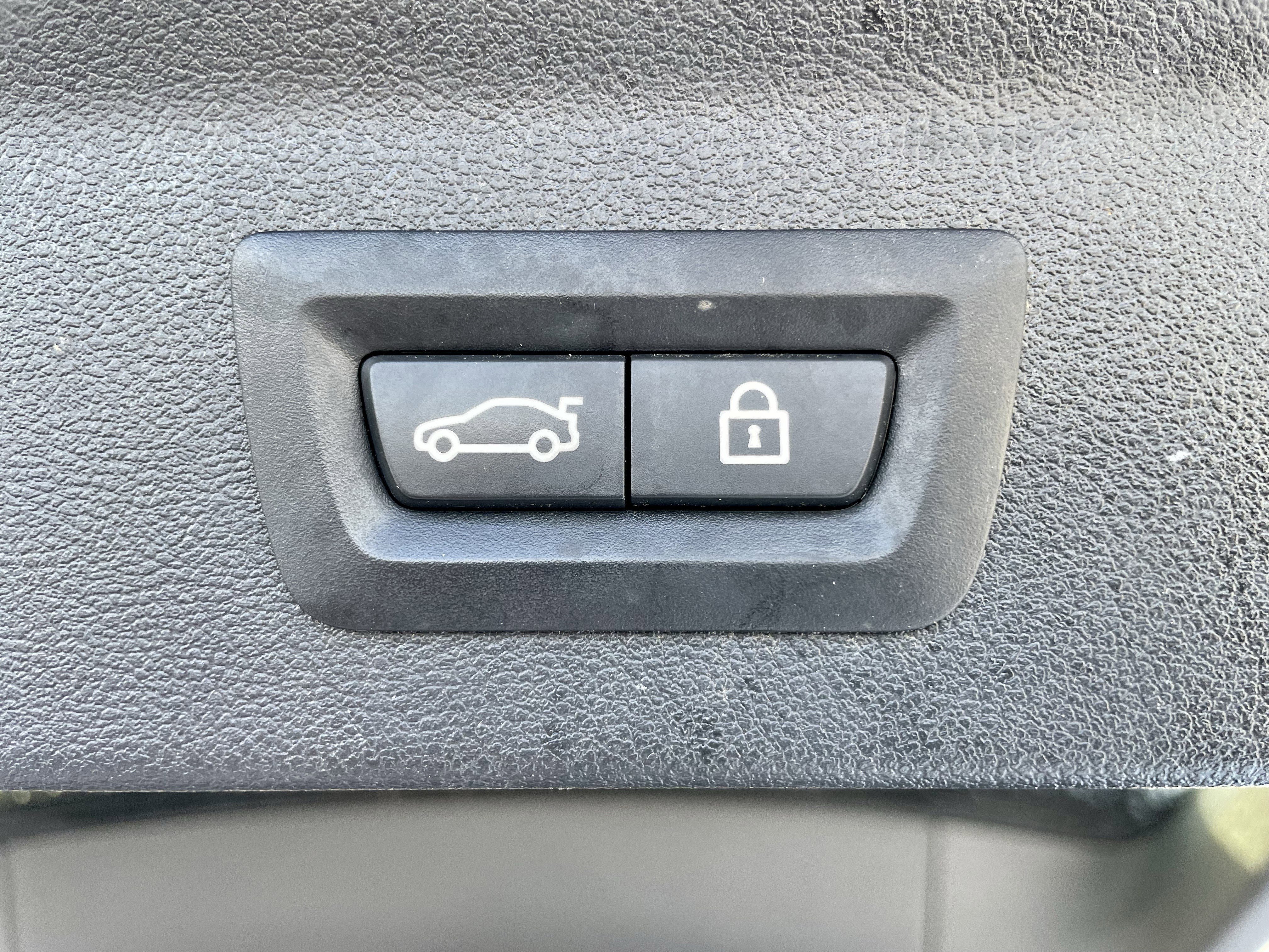 Used 2023 BMW X3 xDrive30i w/ Premium Package image 37