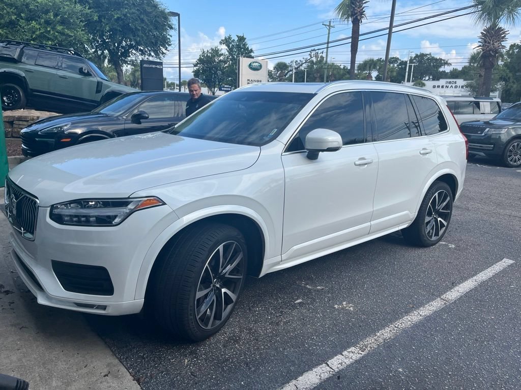 Used 2022 Volvo XC90 T6 Momentum w/ Advanced Package AWD/4WD image 2
