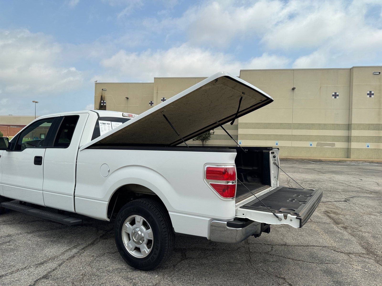 Used 2012 Ford F150 XLT w/ XLT Convenience Pkg RWD image 18