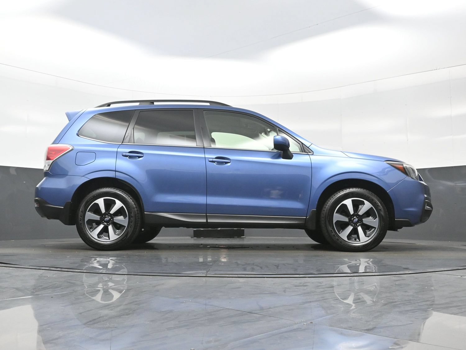 Used 2017 Subaru Forester 2.5i Limited AWD/4WD image 32