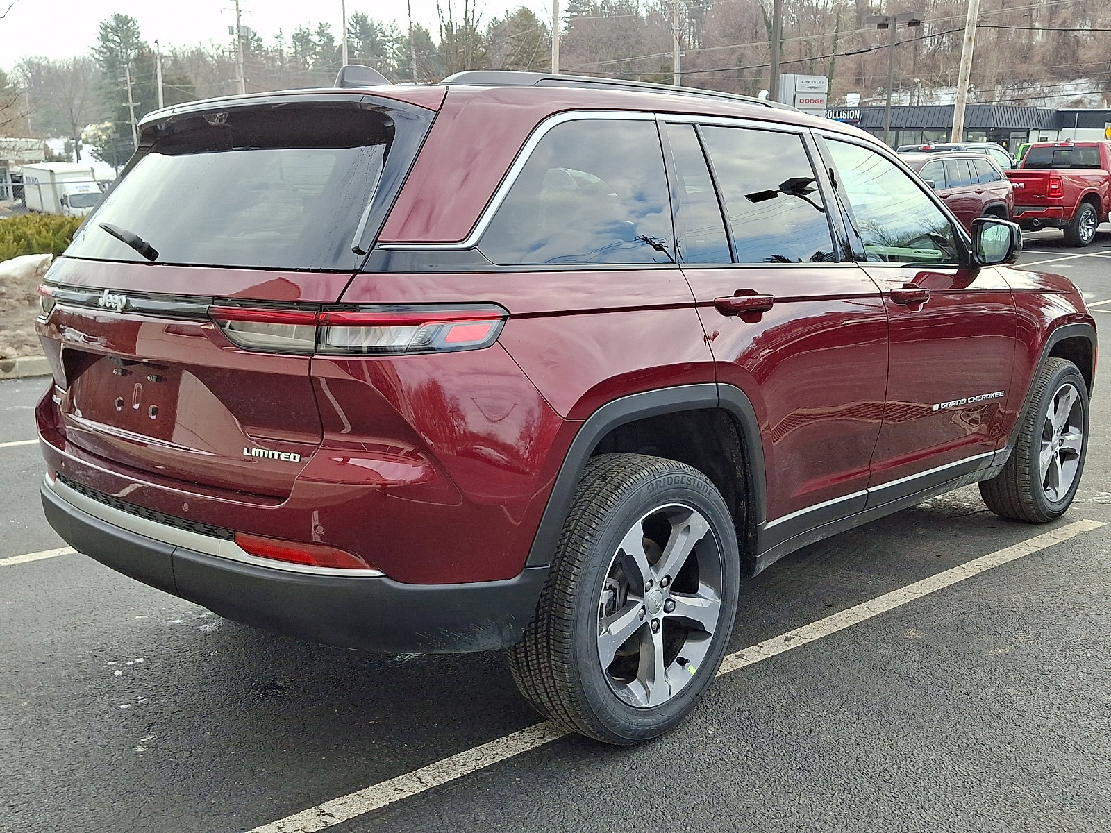 New 2026 Jeep Grand Cherokee Limited w/ Luxury Tech Group II image 3