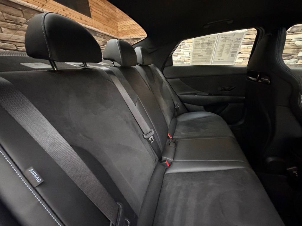 Certified 2024 Hyundai Elantra N image 31