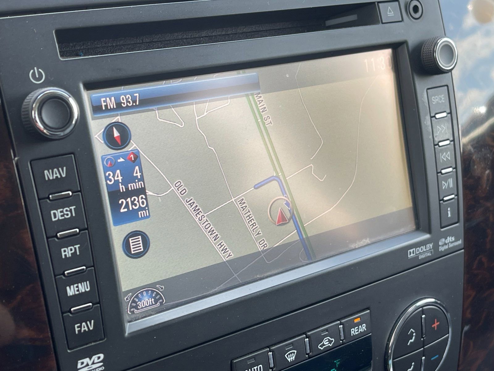 Used 2013 GMC Yukon XL Denali image 24