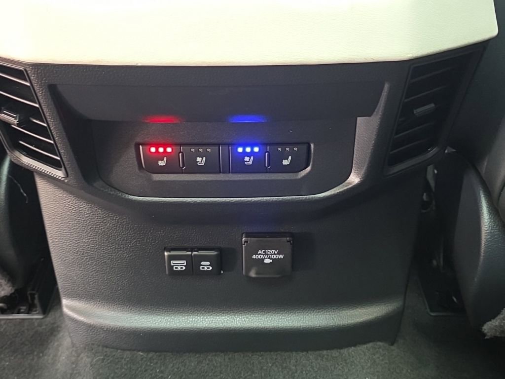 Used 2023 Toyota Tundra Capstone image 12