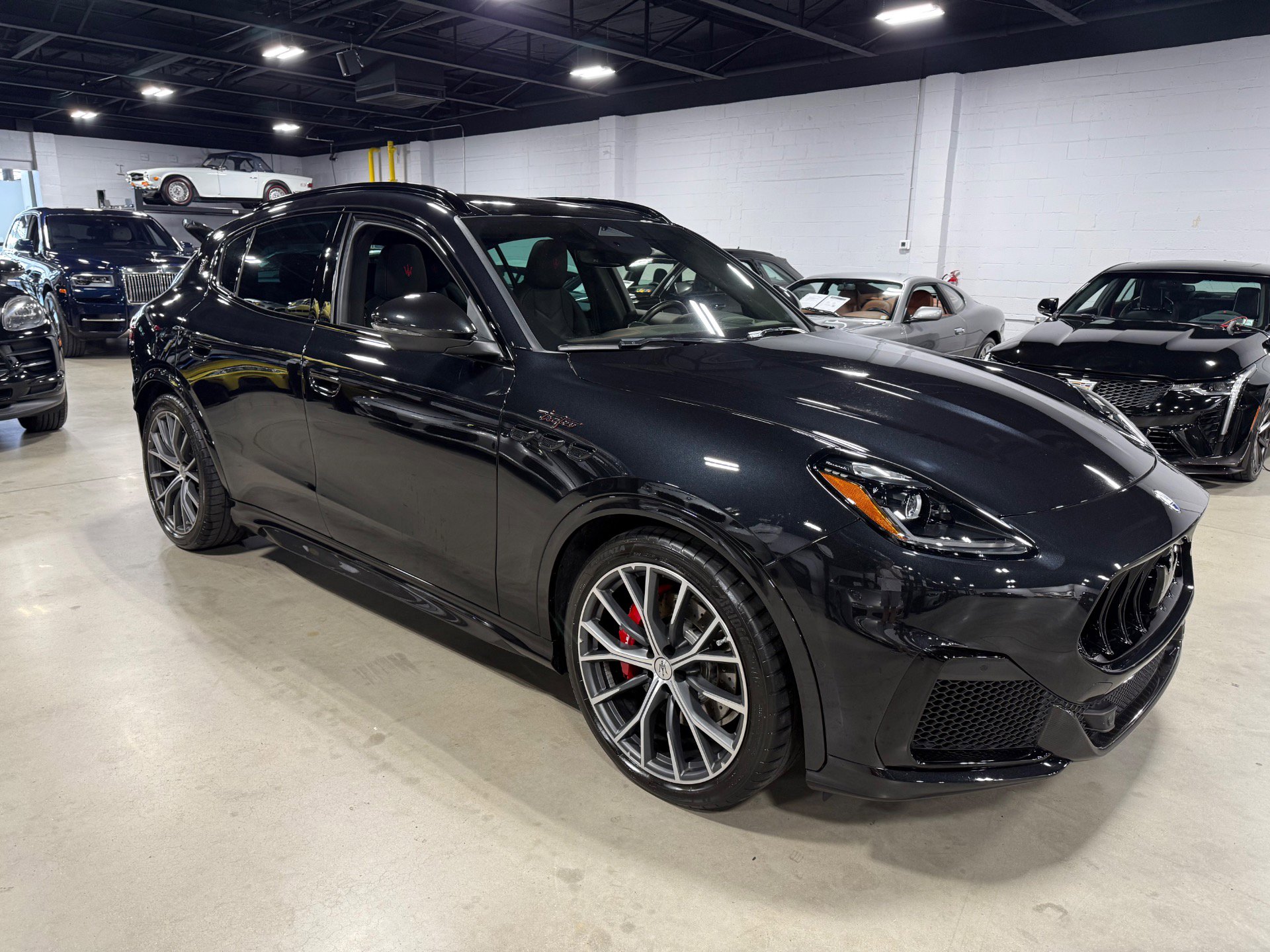 Used 2024 Maserati Grecale Trofeo image 5