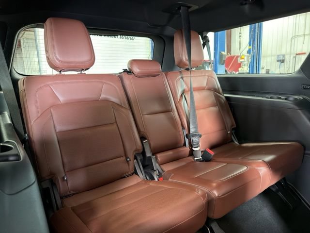 Used 2025 Lincoln Navigator L Reserve AWD/4WD image 26